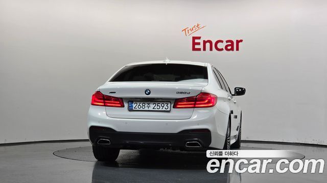 BMW 5-Series 2020 — photo 4