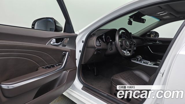 Kia Stinger 2021 — photo 13