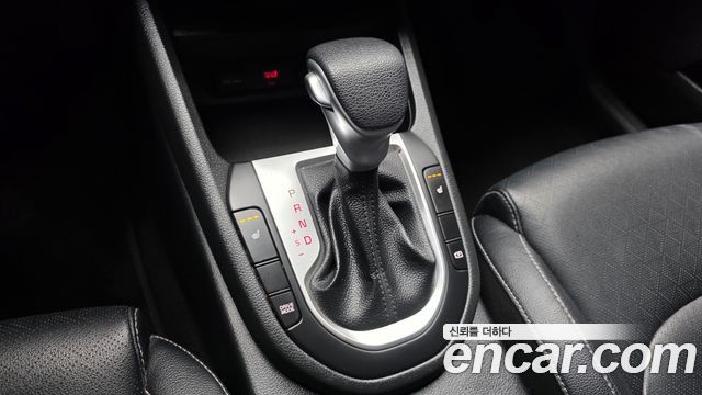 Kia K3 2023 — photo 12