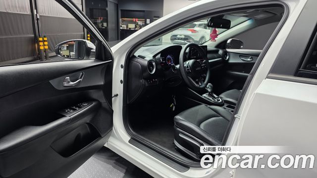 Kia K3 2023 — photo 13