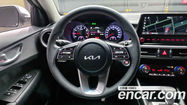 Kia K3 2023 — photo 19