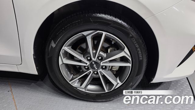 Kia K3 2023 — photo 7