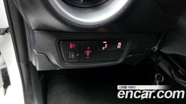 Kia K3 2023 — photo 28