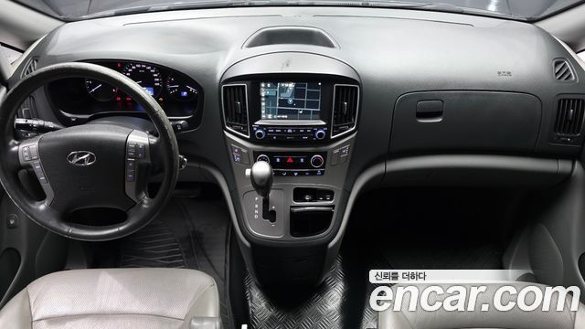 Hyundai Starex 2019 — photo 10