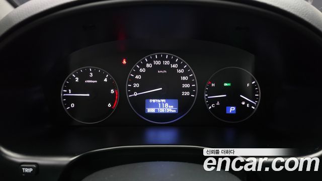 Hyundai Starex 2019 — photo 11