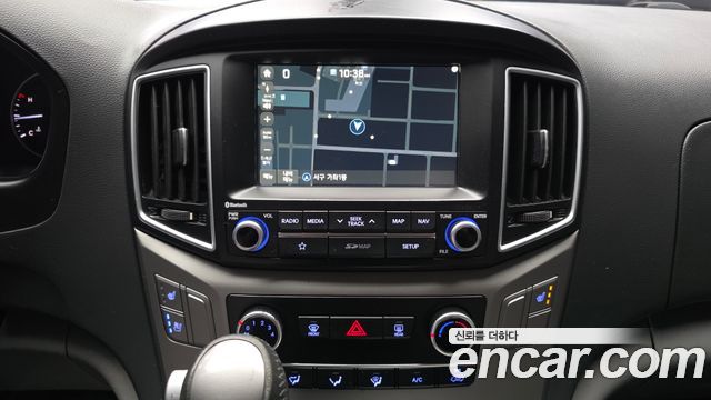 Hyundai Starex 2019 — photo 20