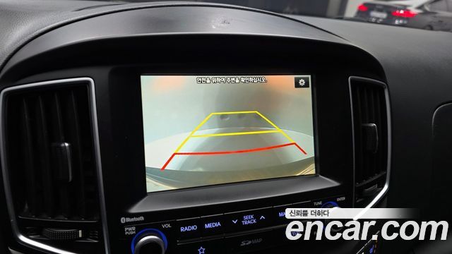Hyundai Starex 2019 — photo 21
