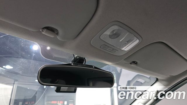 Hyundai Starex 2019 — photo 25