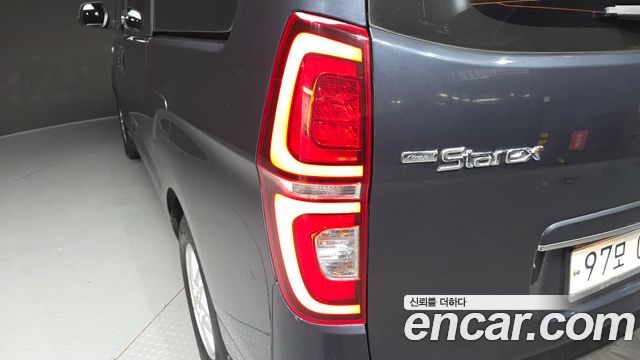 Hyundai Starex 2019 — photo 9