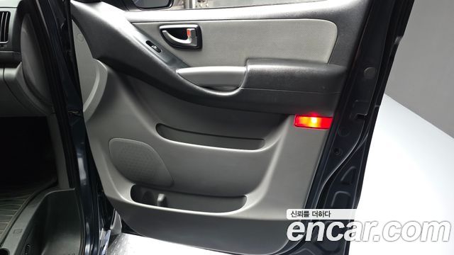 Hyundai Starex 2019 — photo 14