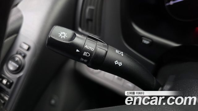 Hyundai Starex 2019 — photo 28