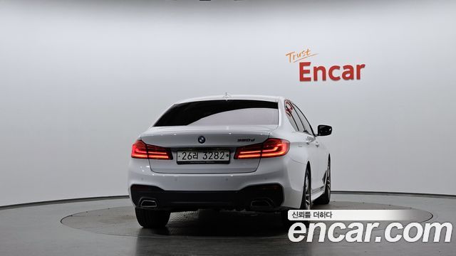 BMW 5-Series 2017 — photo 4