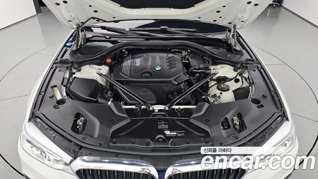 BMW 5-Series 2017 — photo 6