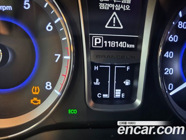 Hyundai Grandeur 2015 — photo 9