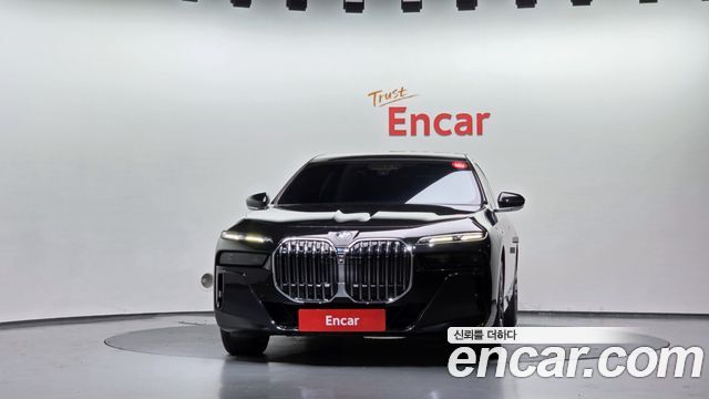 BMW 7-Series 2024 — photo 3