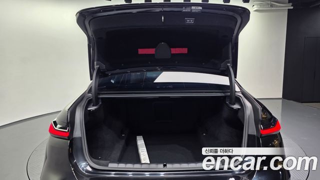 BMW 7-Series 2024 — photo 26