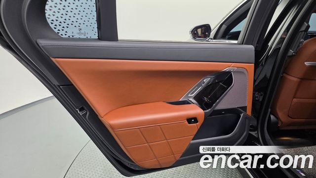 BMW 7-Series 2024 — photo 15
