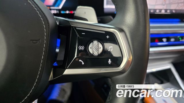 BMW 7-Series 2024 — photo 32