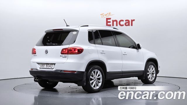 Volkswagen Tiguan 2015 — photo 2