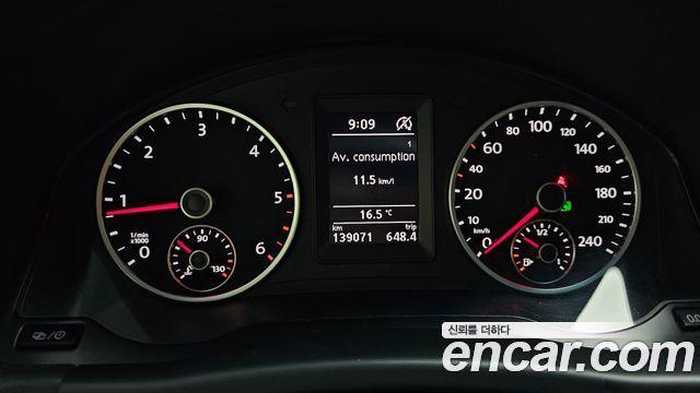 Volkswagen Tiguan 2015 — photo 8