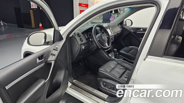 Volkswagen Tiguan 2015 — photo 10