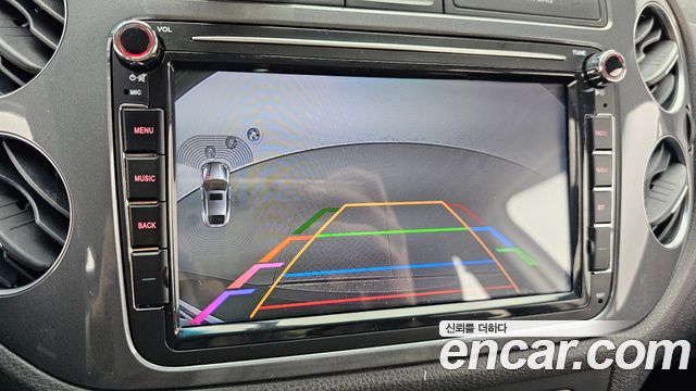Volkswagen Tiguan 2015 — photo 15