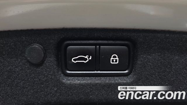Kia K7 2020 — photo 32