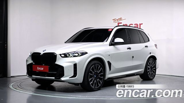 BMW X5 2025 — photo 1