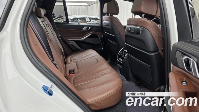 BMW X5 2025 — photo 17