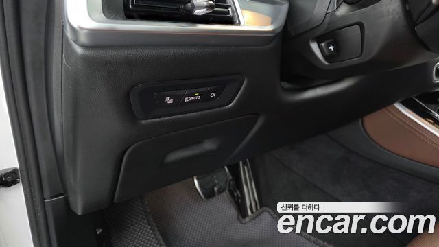 BMW X5 2025 — photo 32