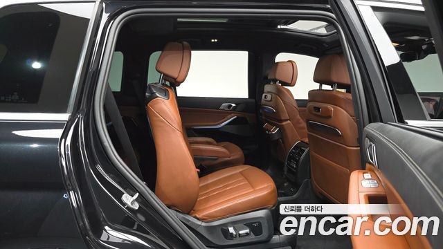 BMW X7 2024 — photo 17