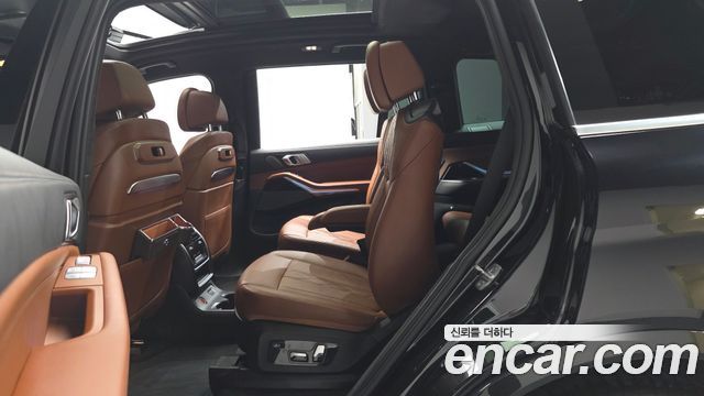 BMW X7 2024 — photo 18