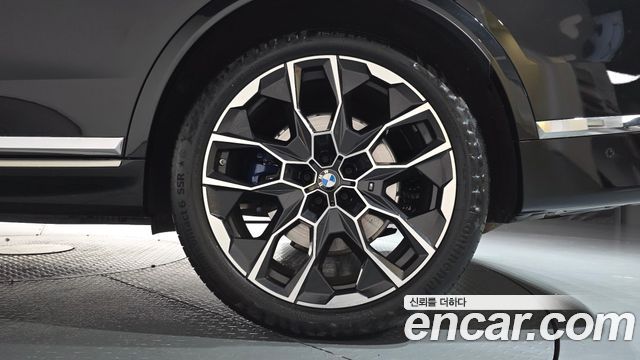 BMW X7 2024 — photo 7