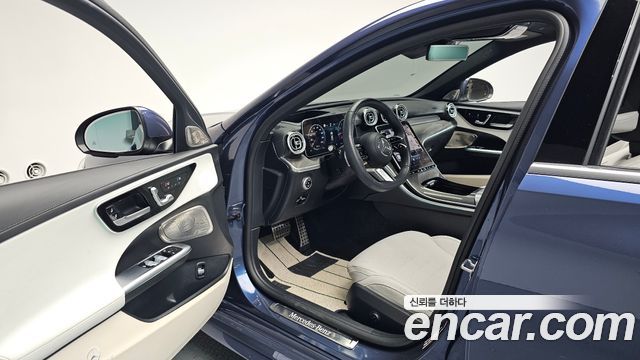 Mercedes-Benz C-Class 2024 — photo 13