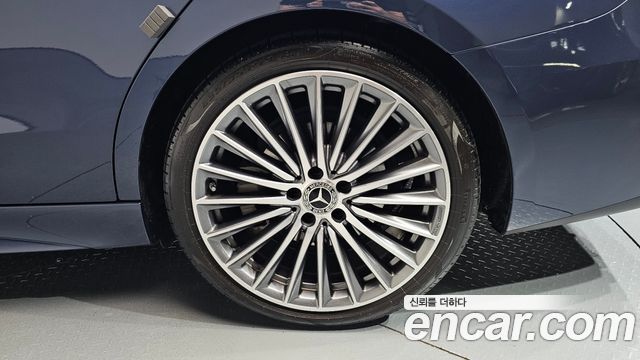 Mercedes-Benz C-Class 2024 — photo 7
