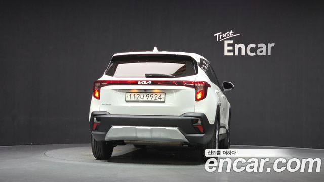 Kia Seltos 2023 — photo 4