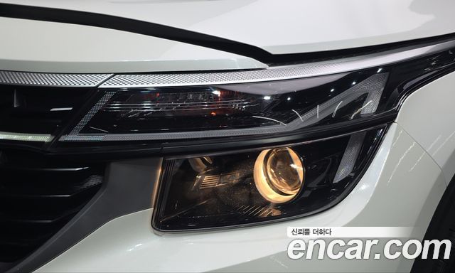 Kia Seltos 2023 — photo 8