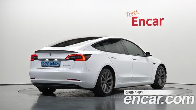 Tesla Model 3 2021 — photo 2