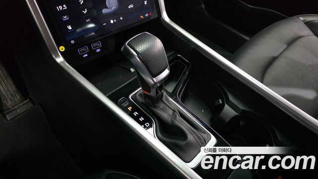 KG Mobility Torres 2023 — photo 12
