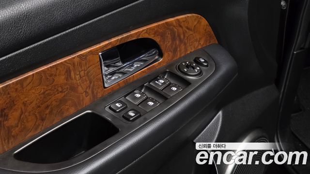 KG Mobility Rexton 2016 — photo 22