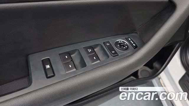 Hyundai Sonata 2016 — photo 19