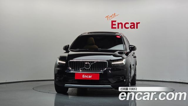 Volvo XC40 2021 — photo 3
