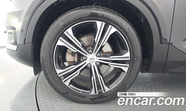 Volvo XC40 2021 — photo 5