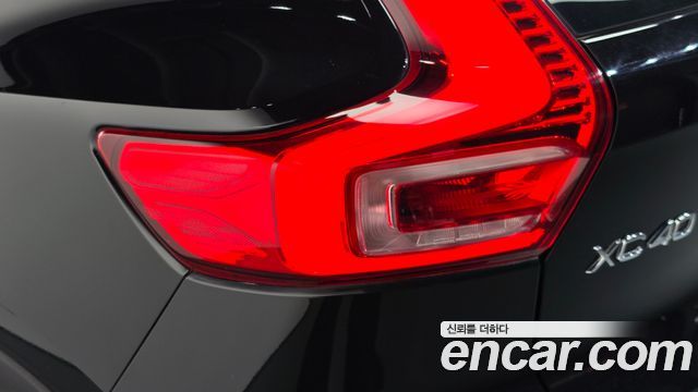 Volvo XC40 2021 — photo 9