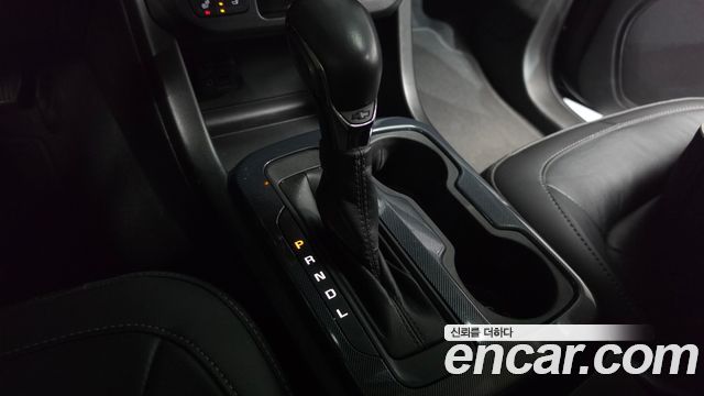 Chevrolet Korea Colorado 2022 — photo 12