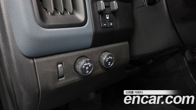 Chevrolet Korea Colorado 2022 — photo 25