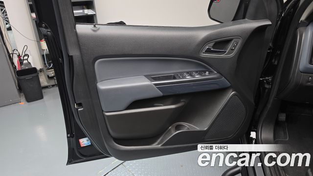 Chevrolet Korea Colorado 2022 — photo 14