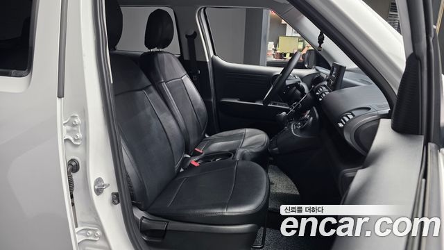 Hyundai Casper 2023 — photo 17
