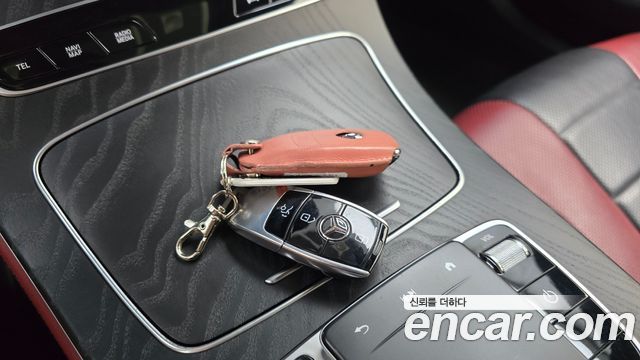Mercedes-Benz CLS-Class 2022 — photo 21