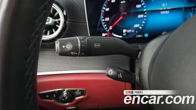 Mercedes-Benz CLS-Class 2022 — photo 26